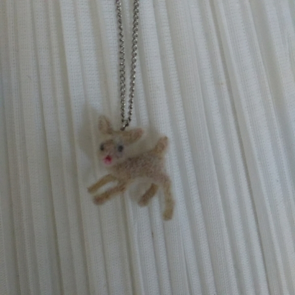 Fuzzy Bambi-Like Deer Necklace - Vintage - Picture 4 of 7